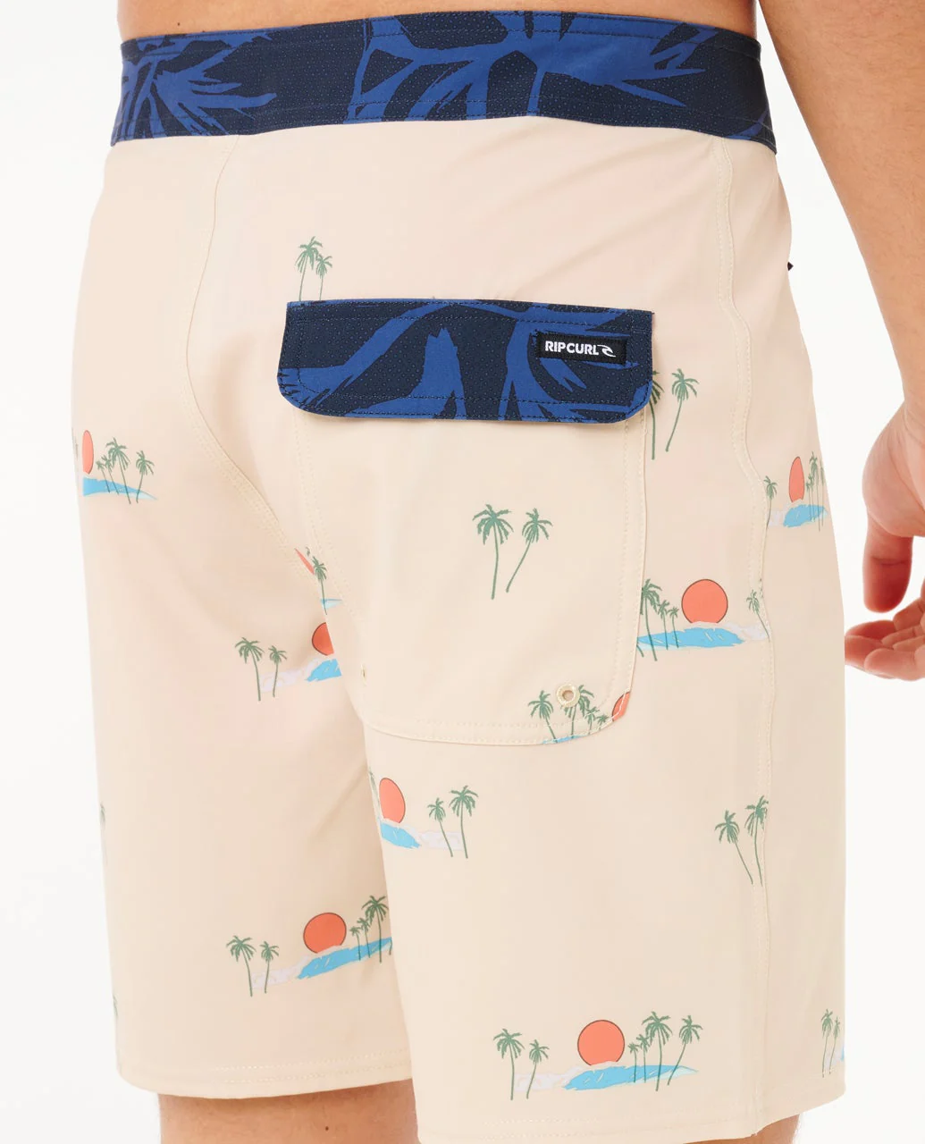 Artist Of The Search - Cody Welsh 18" Mirage Boardshort - Image 5