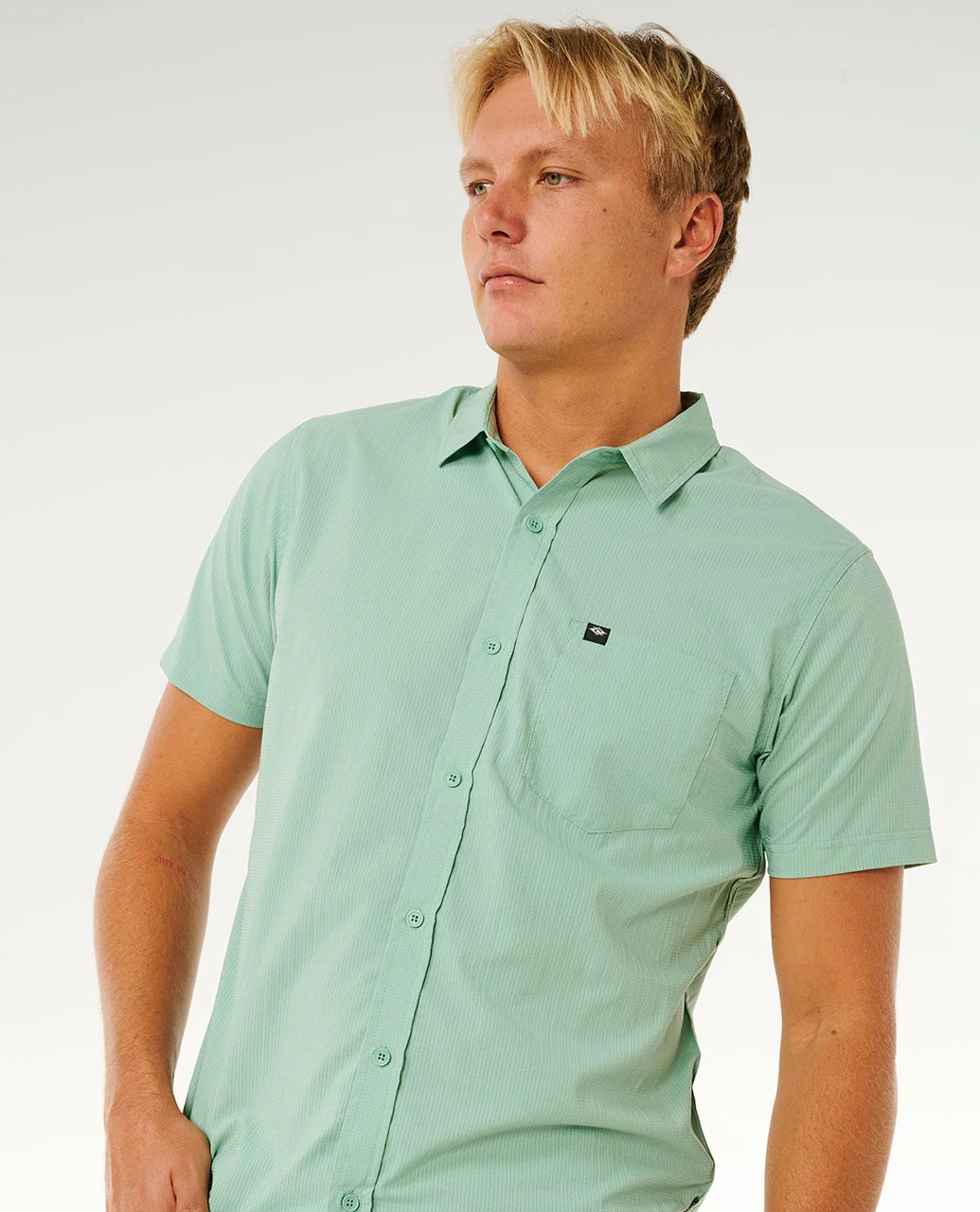 Classic Surf Tech Short Sleeve Shirt - Image 6