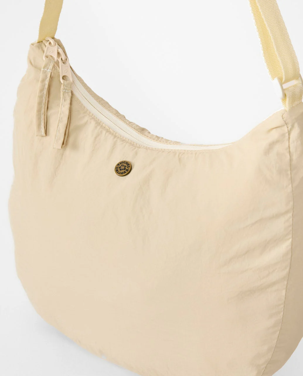 Everyday 8L Sling Bag - Image 4