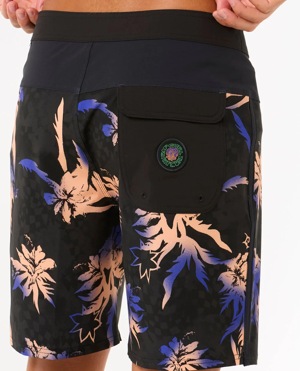Mirage Mason Raw Energy 19" Boardshort - Image 5