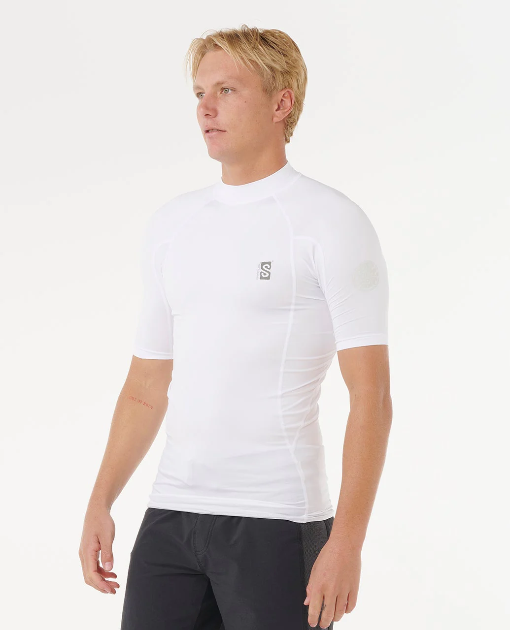 Search UPF50 Performance Short Sleeve Rash Vest - Image 2