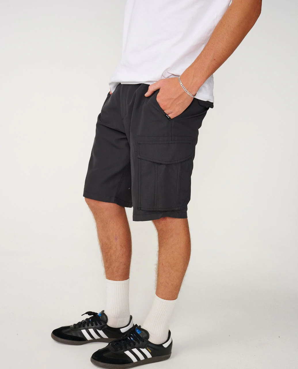 Streamline Cargo Walkshort - Image 6