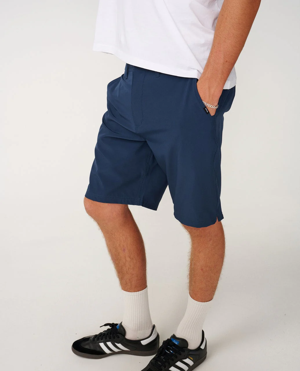 Streamline Phaser Walkshort - Image 6