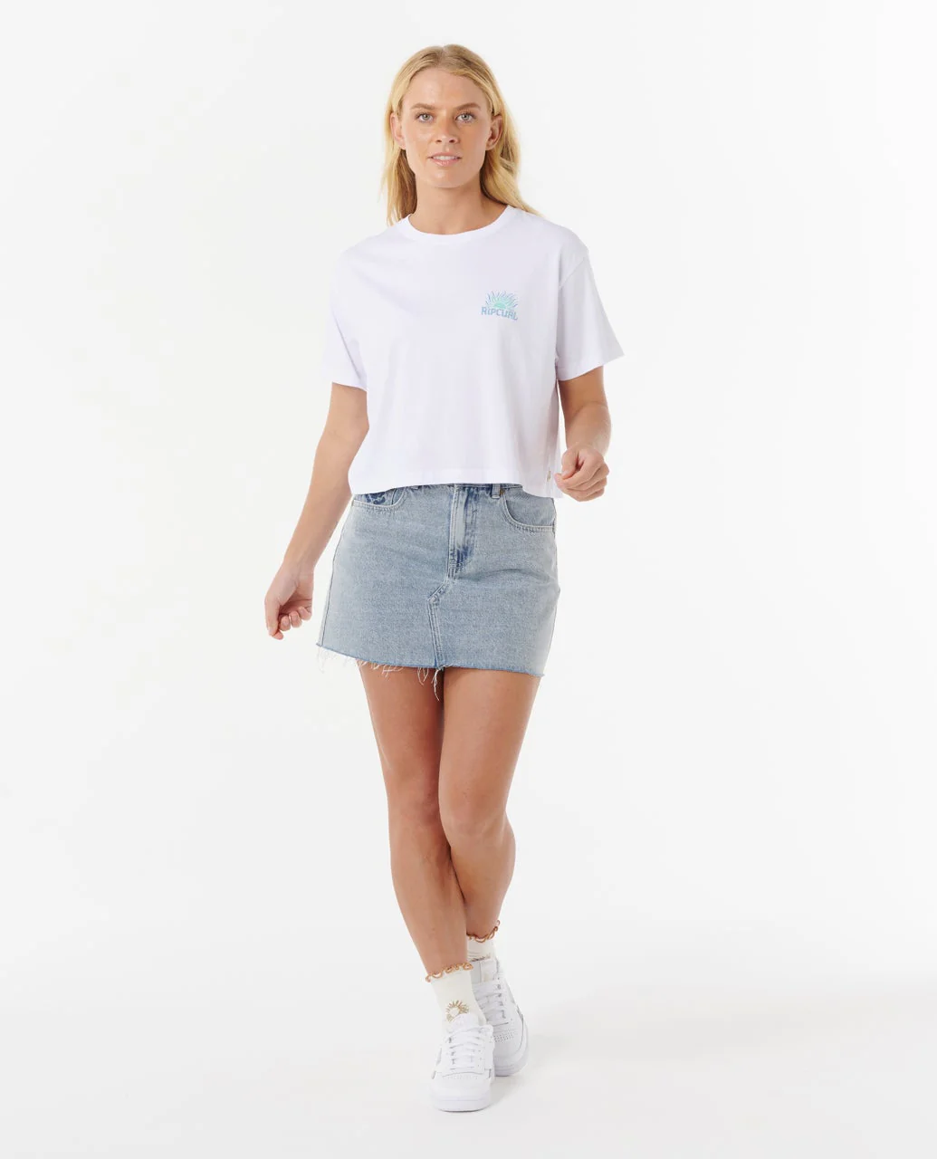 Sunrise Crop Tee - Image 4