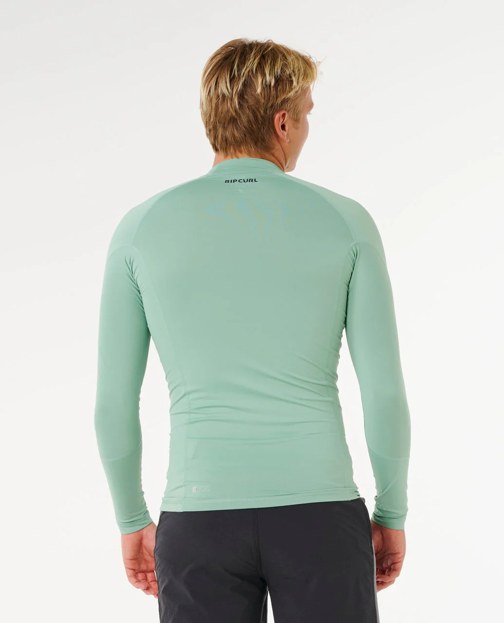 Waves UPF50 Performance Long Sleeve Rash Vest - Image 3