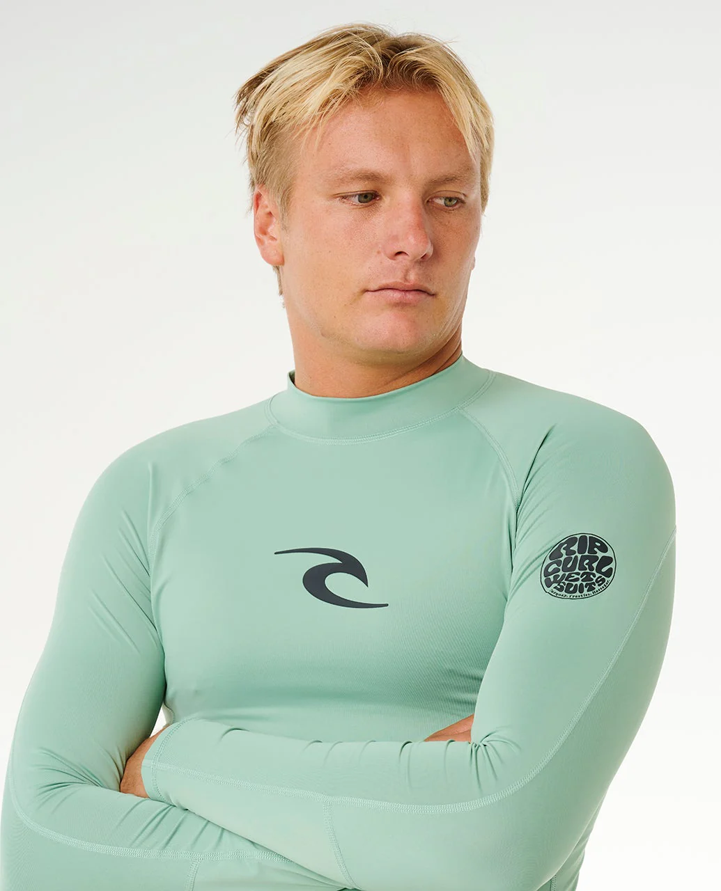 Waves UPF50 Performance Long Sleeve Rash Vest - Image 6