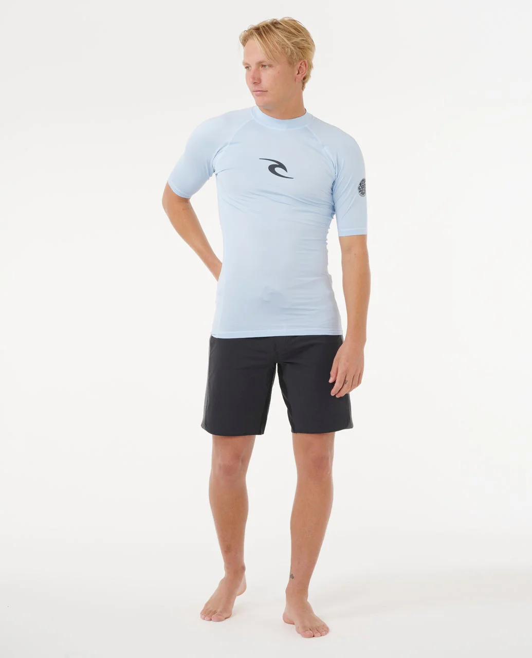 Waves UPF50 Performance Short Sleeve Rash Vest - Image 4
